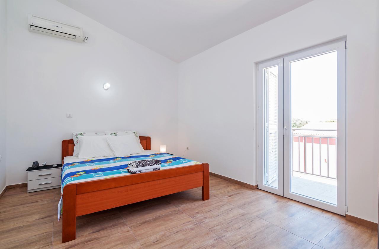 Apartment Tony With Private Pool Sukošan 外观 照片